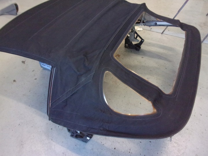 MERCEDES R129 SL 500 Toit MIEKKI SOFT TOP Noir 1297700001