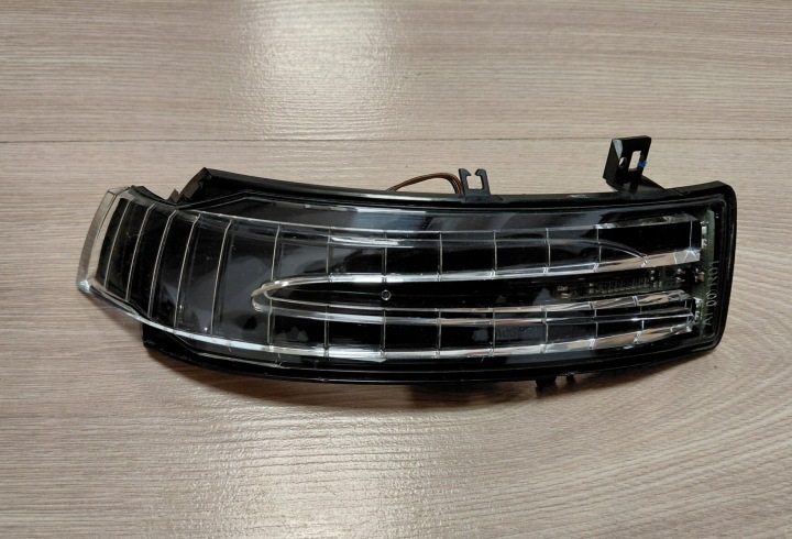MERCEDES SLK 172 R172 SL R231 AMG GT irányjelzö LED PRAWEGO tükrök OE