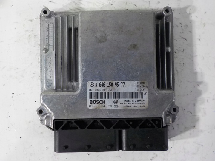 MERCEDES Computer Bedienteil A6461509577 0281014659