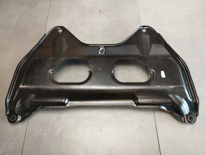 Mercedes-Benz CLS C218 Blende Abdeckung unter Getriebe A2126280411