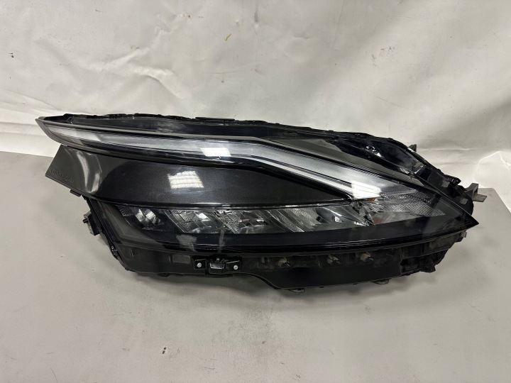 NISSAN QASHQAI III J12 Licht vorne rechts FULL LED 100-8D02G DEMONTAZ