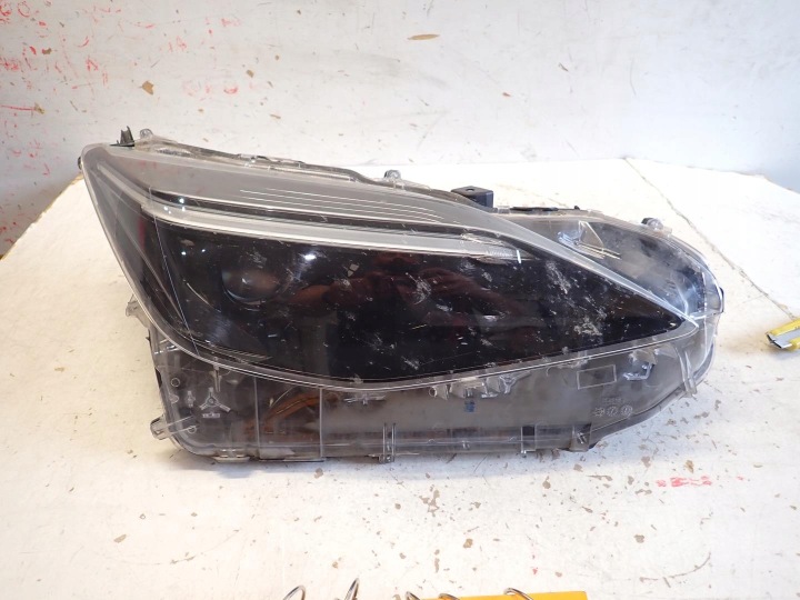 Licht vorne vorne rechts TOYOTA YARIS CROSS 2020- FULL LED 0049068