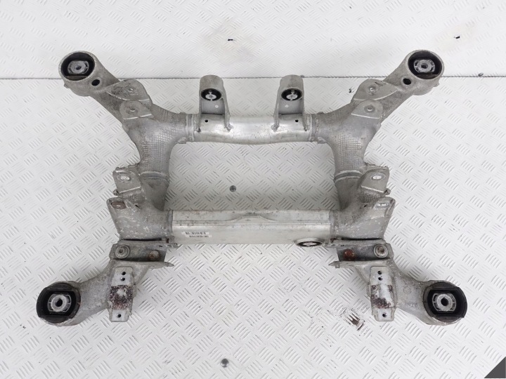 BMW F10 F11 F07 subframe axle beam sider rear part 6798545