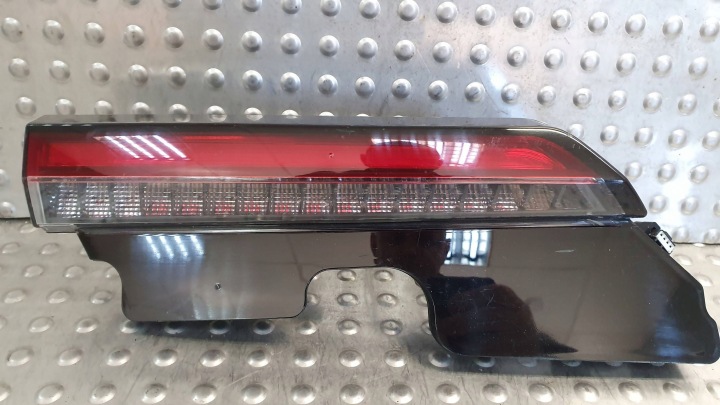 light rear part right VOLVO C40 to the bonnet 21- 51001118