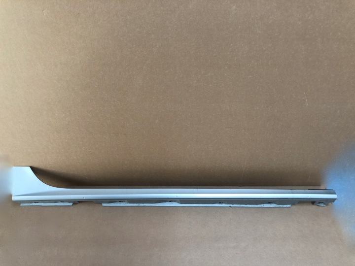 AUDI A7 4G LIFT lišta krytka prahová pravá LX1Y