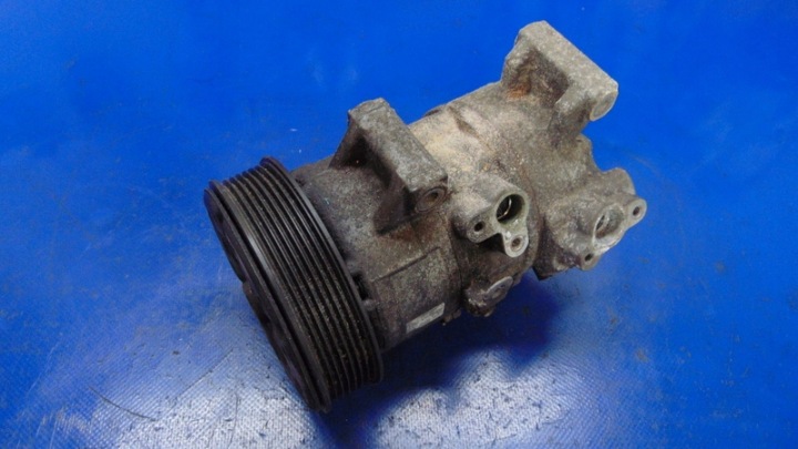 compressor of the air conditioning compressor; 2.2D4D TOYOTA COROLLA VERSO 04-09R