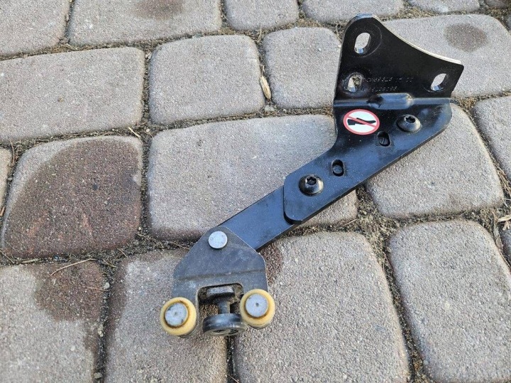 Rolka ajtó przesuwnych jobb prawych PROACE VIVARO C SCUDO JUMPY 98080758