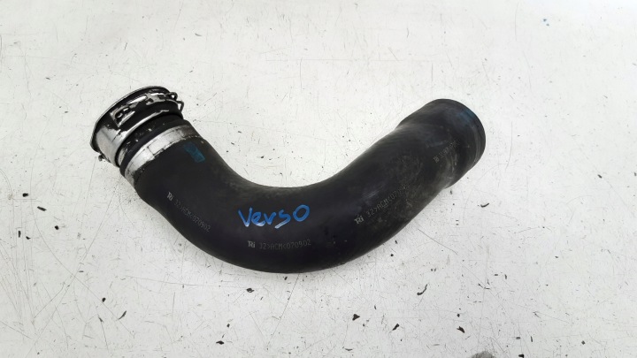 pipe of the intercooler Toyota Corolla Verso II