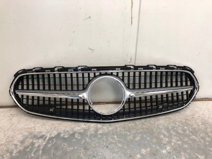 Grille Grille/masque PDC MERCEDES W206 A2068883800