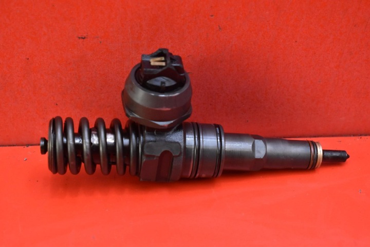 Einspritzdüse Einspritzdüse 038130073AG SKODA OCTAVIA 2 II 1.9 TDI 105 KM 04-08