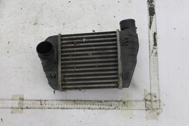 intercooler 4F0145805J AUDI A6 C6 2.0 TFSI 04-08