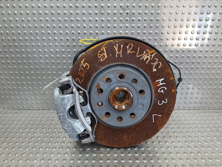 moyeau gauche avant MG 3 III 24-26 1.5 de l’étriers freins