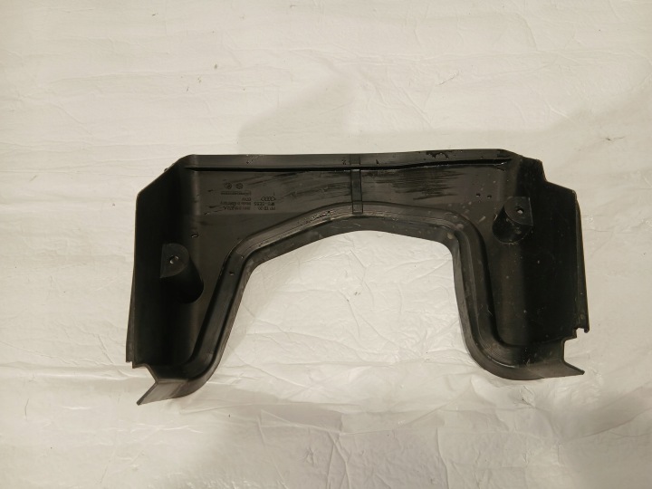 AUDI A4 B9 LIFT RYNNA pod oknem 8W1819979A