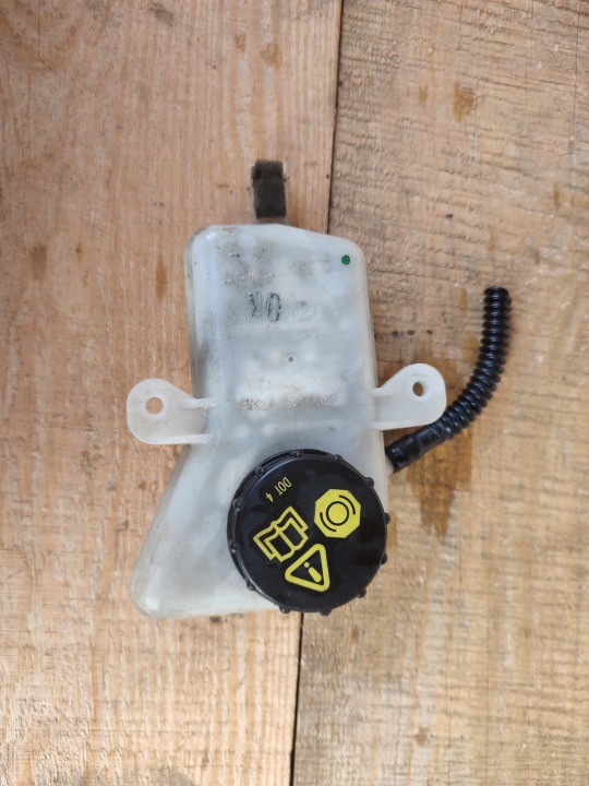 glavni kočioni cilindar prednji dio Ford Transit Custom BK21-2K478-AB