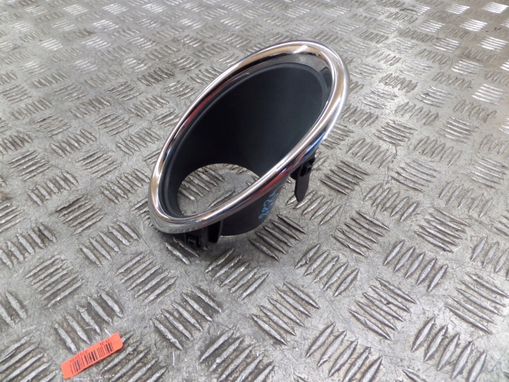 NISSAN QASHQAI J11 13-17 MASKOWNICA RAHMEN des Nebelscheinwerfers CHROM rechts