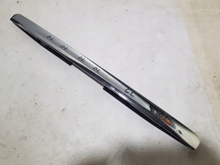 Leiste Schutzleiste Blende Schutzkappe heckklappe Kofferraum CHROM MERCEDES GL X164