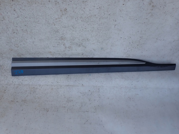 HYUNDAI KONA 17- moulding door right front
