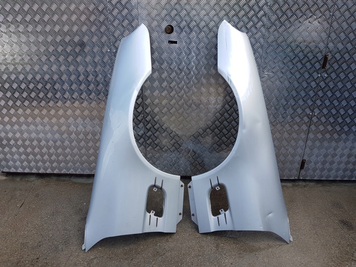 fender left MERCEDES SLW230 01-08