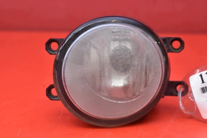 fendinebbia sinistra anteriore anteriore 89210657 TOYOTA AVENSIS 2 II T25 LIFT 06-09