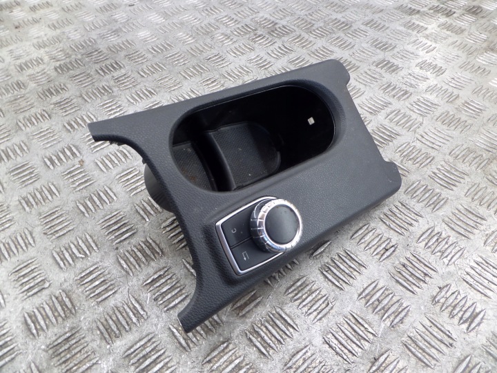 switch IDrive bracket for Kubki A1766801610 Mercedes A Klasa W176
