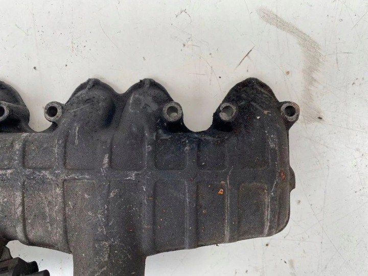 Colector de admisión SKODA OCTAVIA I (1U2) 038131501E 1.9L diésel 81kW 1998 16