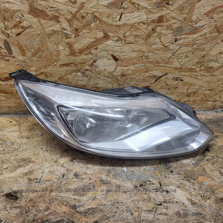 FORD FOCUS MK3 11-15R KOMBI HB Licht rechts rechts vorne