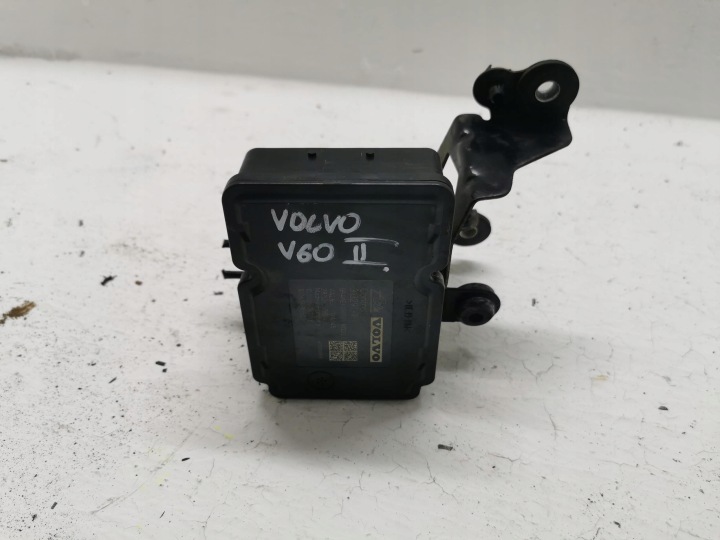 Pompe ABS VOLVO V60 II 2.4D 31329137 10-18