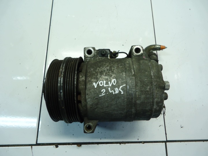 FORD VOLVO C70 2.4 Compresseur Climatisateur air conditionné 3M5H-19D629-MK