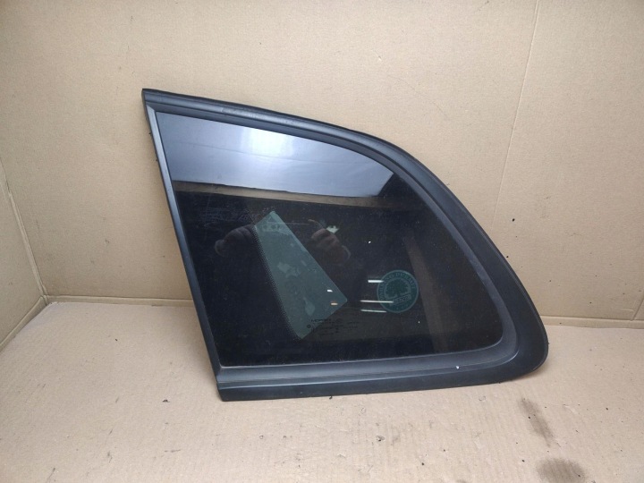 window bodywork rear part left side Jeep Cherokee 5 2014