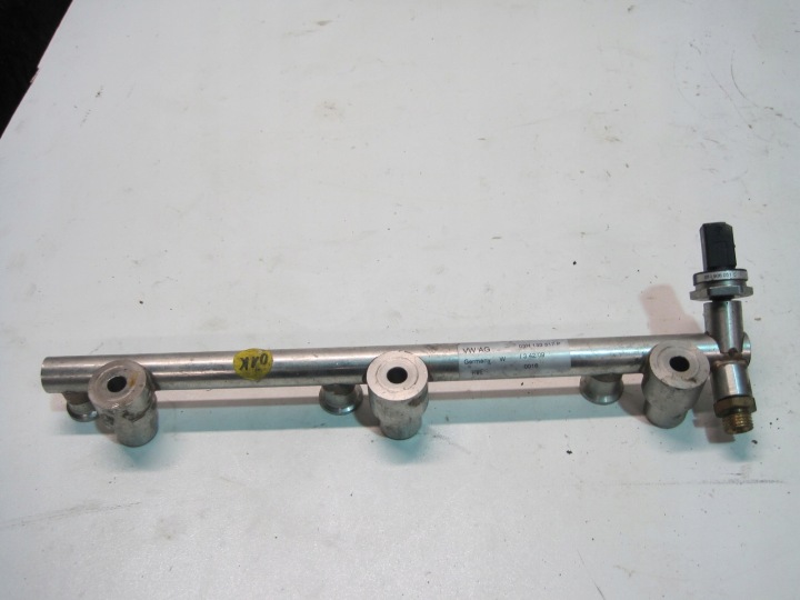 Kraftstoffverteiler Einspritzleiste VW AUDI SEAT SKODA 03H133317P