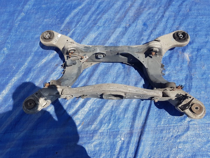Essieu avant berceau Arrière MERCEDES SL R230 W230 Renfort pare choc Essieu Pont essieu 2303501600