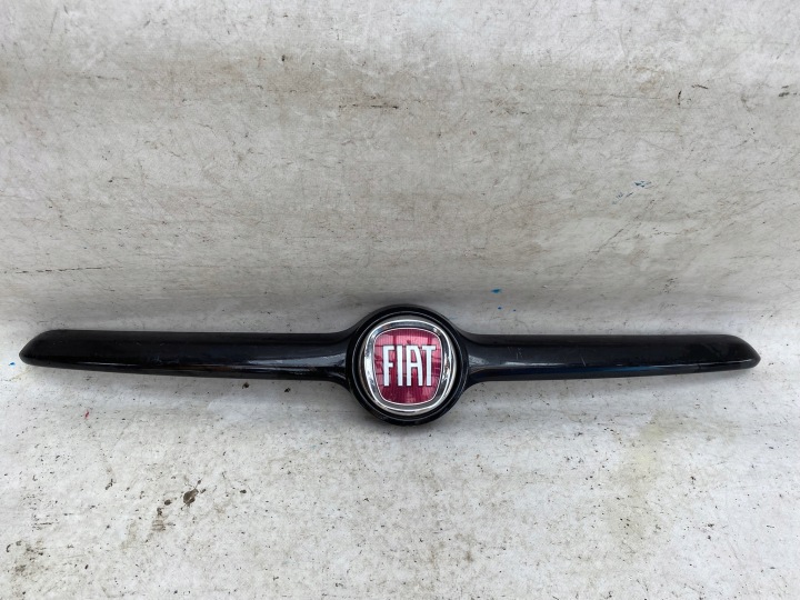 FIAT 500X 14- Grille Grille/masque Pare choc Avant 07356145490