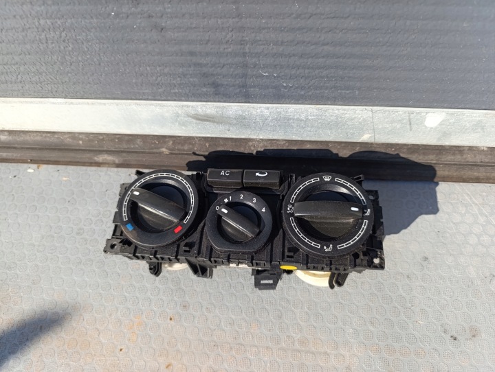 VW T5 2.5 TDI Unite commande clima Contrôle Bouches buses 7H0820045F9B9