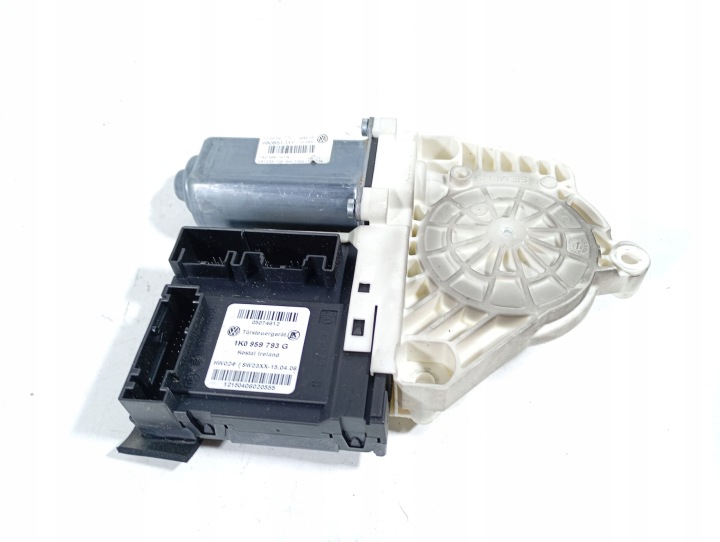 VW Passat B6 05-10 Motor Motor des Fensers OE 980851-111
