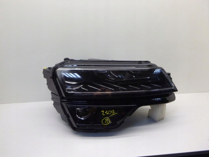 SKODA KAROQ FULL LED 17- light front right