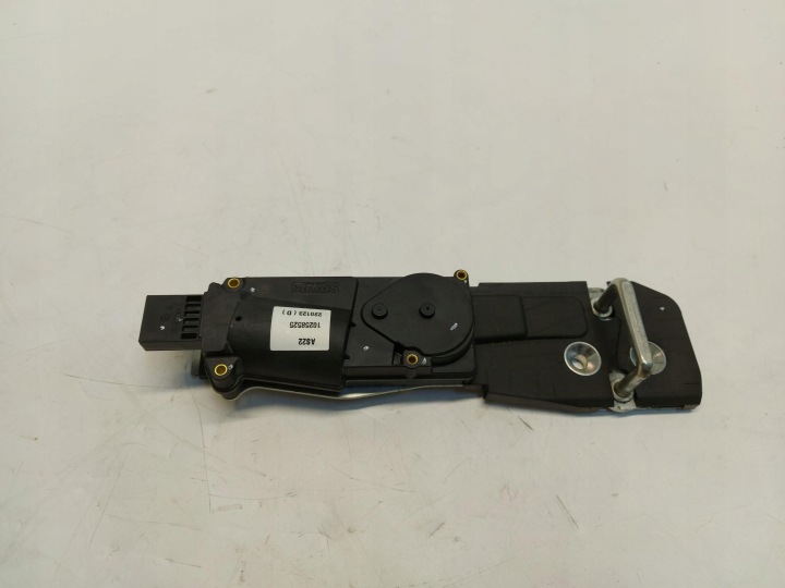 MG HS 2021, SUV 5D de la Serrure du capot Porte coffre hayon Arrière Arrière 10258525