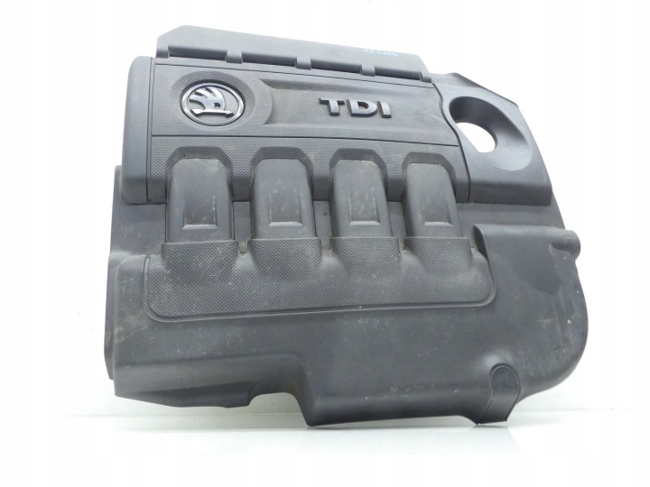 copertura GREMBIALINA SCATOLA superiore Motore SKODA OCTAVIA III 2.0 TDI CUN 04L103925T