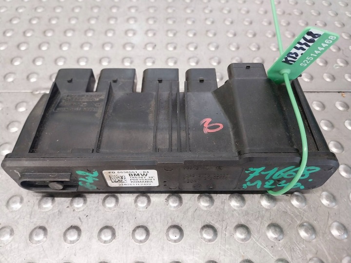 modul Bedienteil ZASILANIA feszültség 8638551 BMW G01 G05 G11 G12 G20 G21 G30