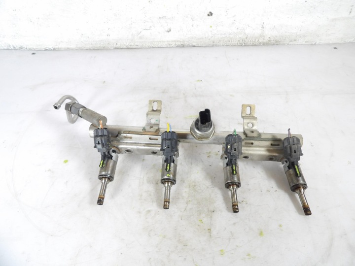 PEUGEOT 508 und LIFT 1.6THP Leiste Schutzleiste ZASILAJACA 9802545280