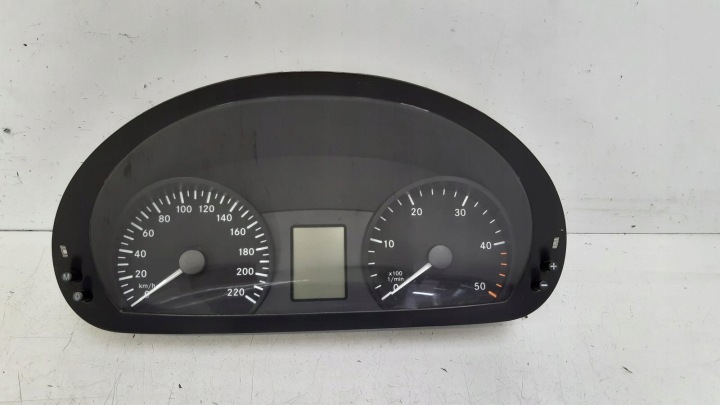 Instruments tachymètre compte tours Mercedes Vito W639 LIFT LONG 2,2 CDI