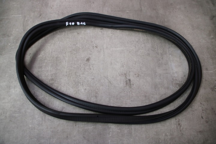BMW 5 F10 F18 Joint POKRYWY Porte coffre hayon Arrière du capot 7260916