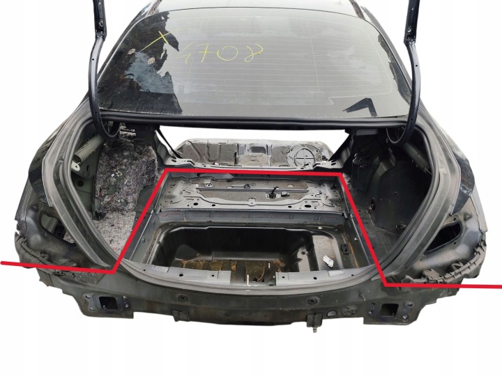 Supporto LAMIERATO POSTERIORE Coppa MERCEDES C W205 berlina LAK: 755 (14-18)