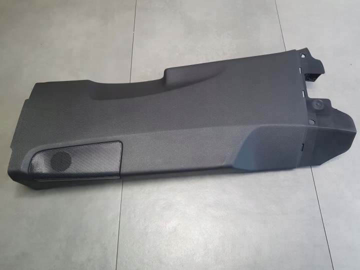Audi Q8 zaštita slupka B donja lijeva 4M8867239