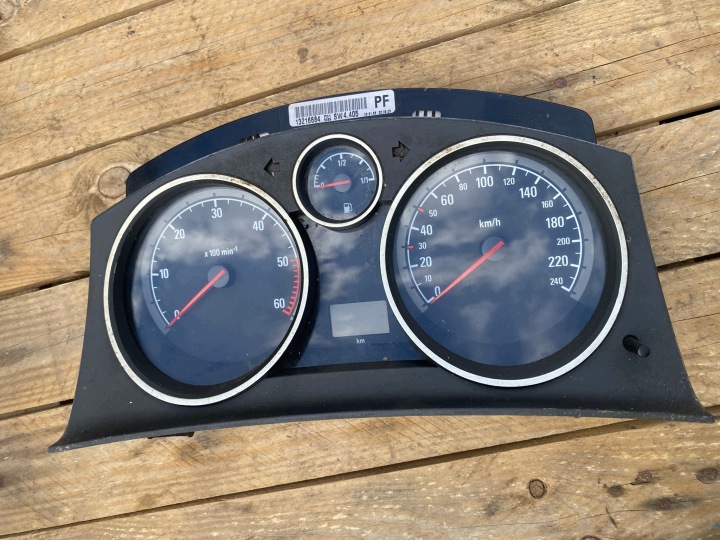 kilometar sat brzinomjer OPEL ASTRA H ZAFIRA B EUROPA 13216684