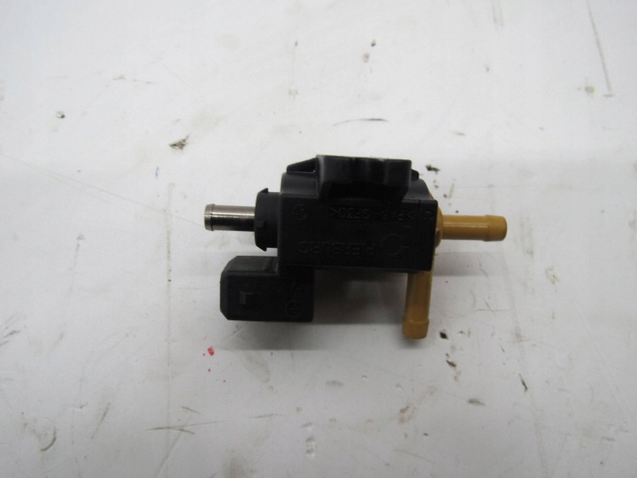 valve vacual tube of the turbine VOLVO S60 II V60 and 31219138