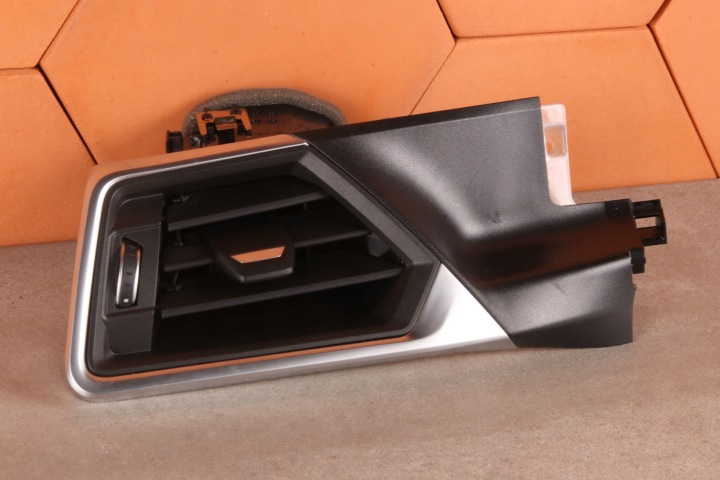 BMW G20 G21 LCI G22 G23 G26 G42 grid air conditioning devices intake air 6805796