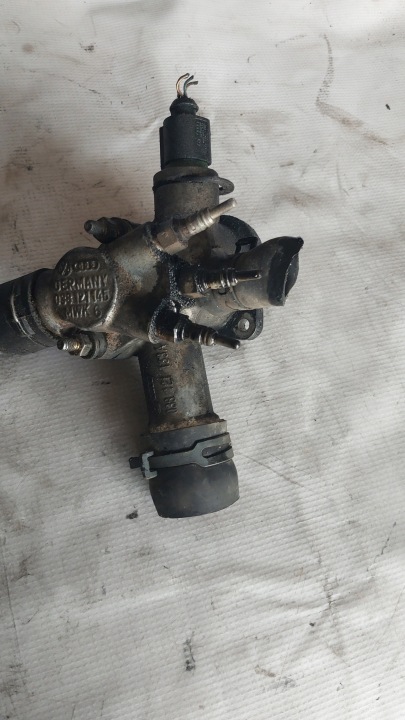 riscaldatore d’acqua VW PASSAT B5 AUDI A4 SKODA OCTAVIA 038121145 038121133A