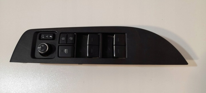 Toyota Corolla E21 Panel of the window front left 8404002160 (PS83)