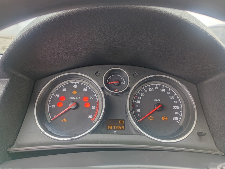 dials dials tachometer Opel Astra H GTC FL 05-10 1.4 16V 197269km