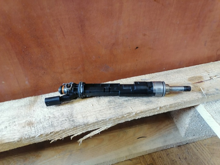 QASHQAI J11 1.3 TCE INJECTEUR CARBURANT A2820700087